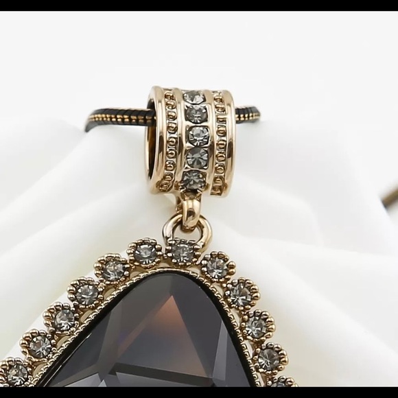 Very nice!! Gold plated long Necklace tassel . - Picture 3 of 7